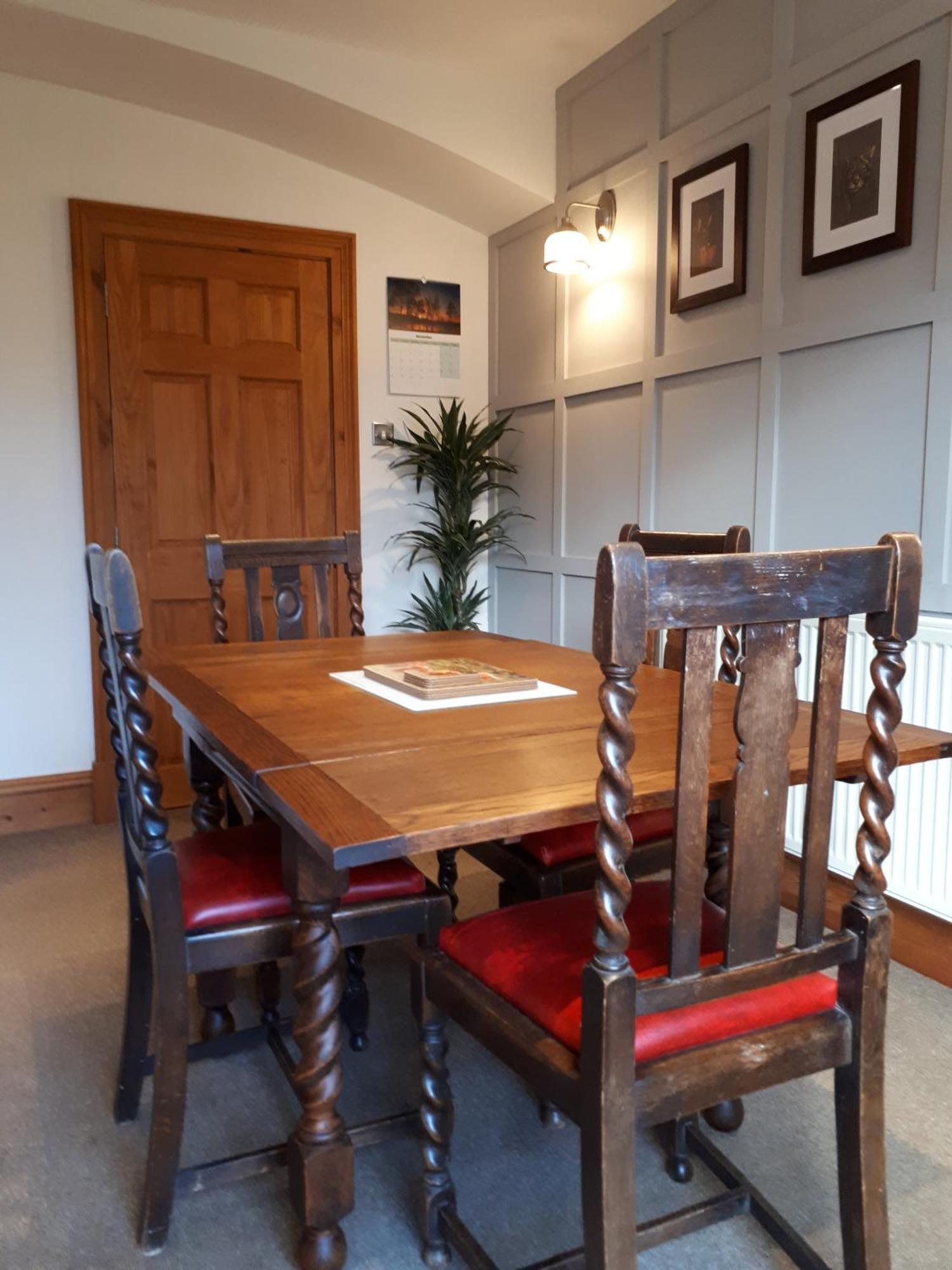 פורט אוגוסטוס The Old Convent Holiday Apartments מראה חיצוני תמונה